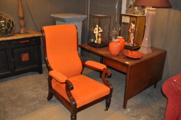 Oranje fauteuil ZB012, The Barn Antiek
