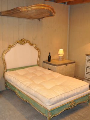 Louis XV bed DE030, The Barn Antiek