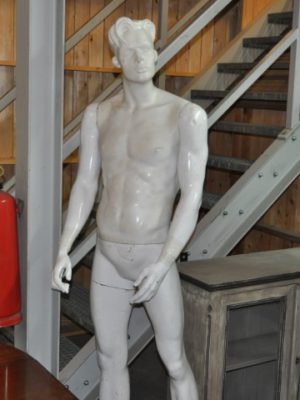 Mannequin in polyester DE169, The Barn Antiek