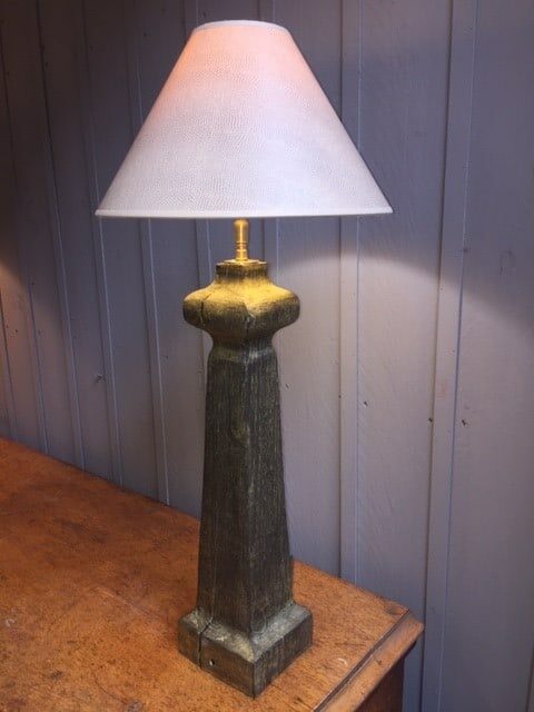 Houten lamp in goud LK062, The Barn Antiek